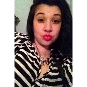 Meet your Posher, Veronica